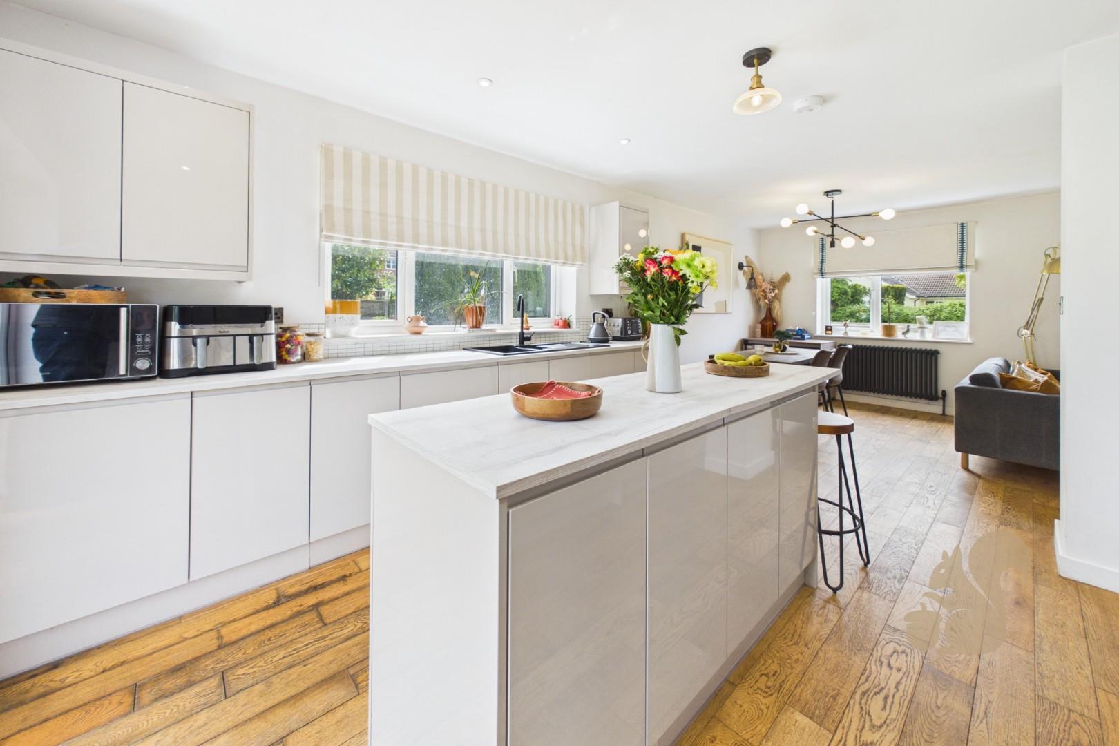 Kitchen/Breakfast Room